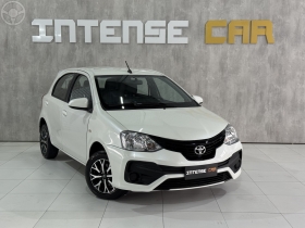 ETIOS 1.5 XS 16V FLEX 4P AUTOMÁTICO