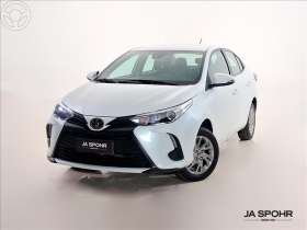 yaris 1.5 16v flex xl multidrive 2023 lajeado