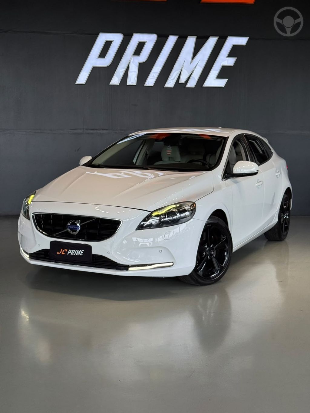 V40 T-4 2.0 AUT./MEC.  - 2014 - LAJEADO