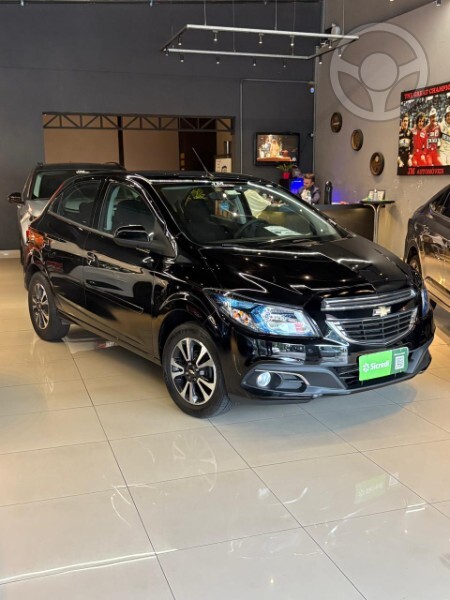 ONIX 1.4 LTZ - 2015 - VENâNCIO AIRES