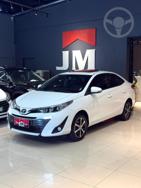 YARIS 1.5 XLS SEDAN 16V - 2019 - VENâNCIO AIRES
