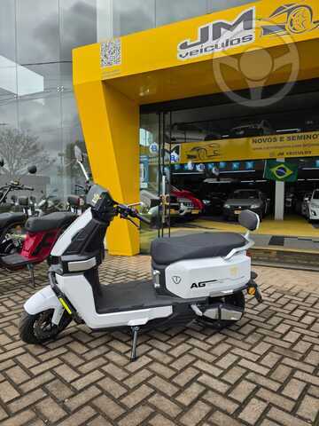 SCOOTER ELETRICA AG T1 1000W ZERO  - 2026 - ESPUMOSO