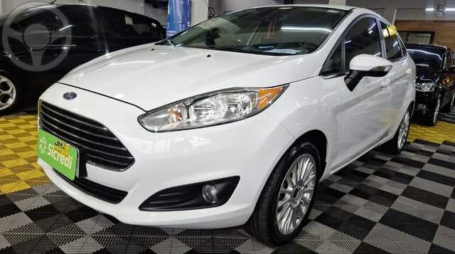 NEW FIESTA SEDAN 1.6 TITANIUM AUTOMÁTICO EM DIA  - 2014 - ESPUMOSO