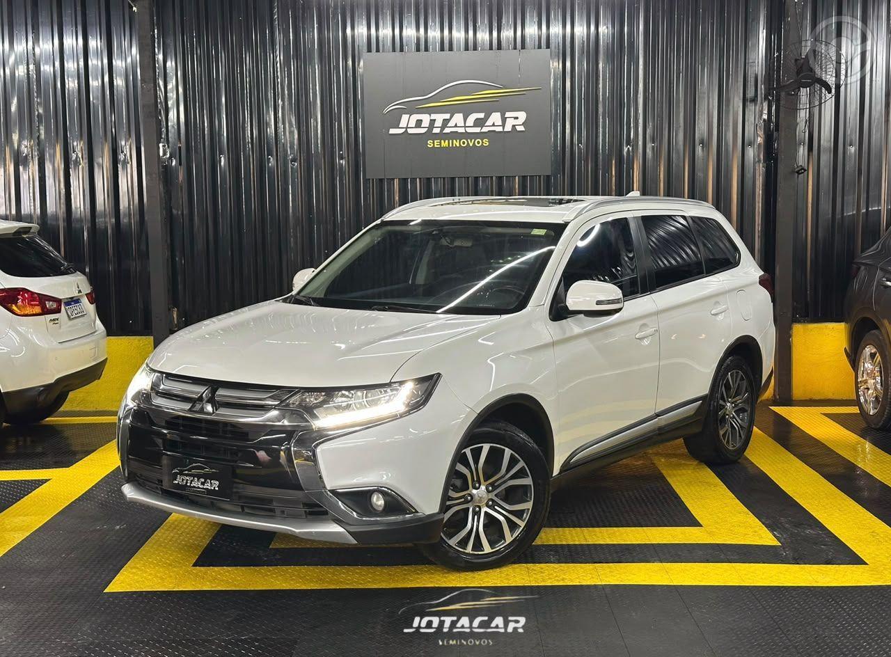 OUTLANDER 2.0 COMFORT 16V 4P AUTOMATICO - 2018 - CAXIAS DO SUL