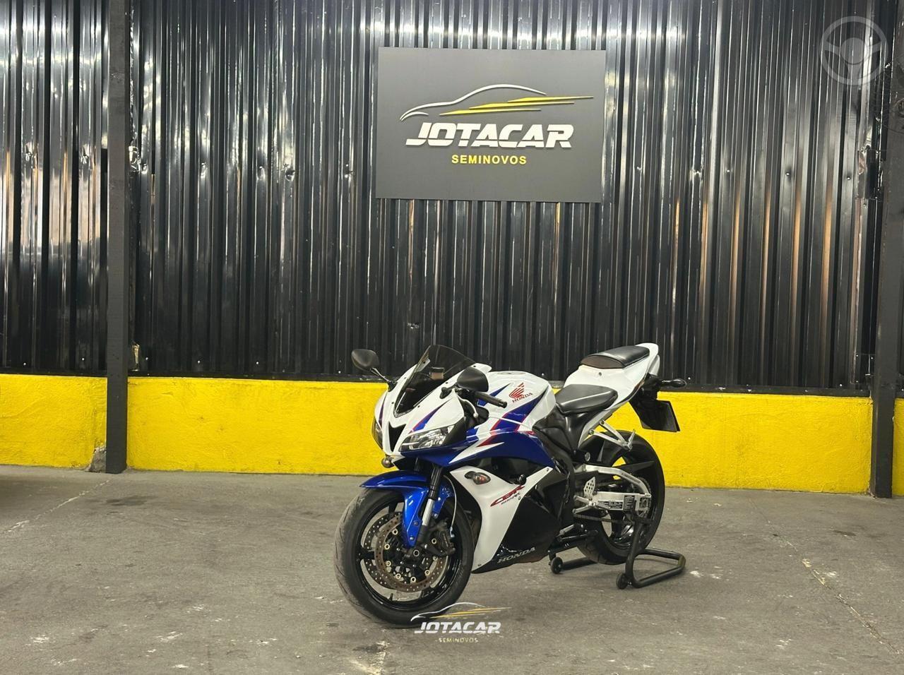 CBR 600RR - 2011 - CAXIAS DO SUL