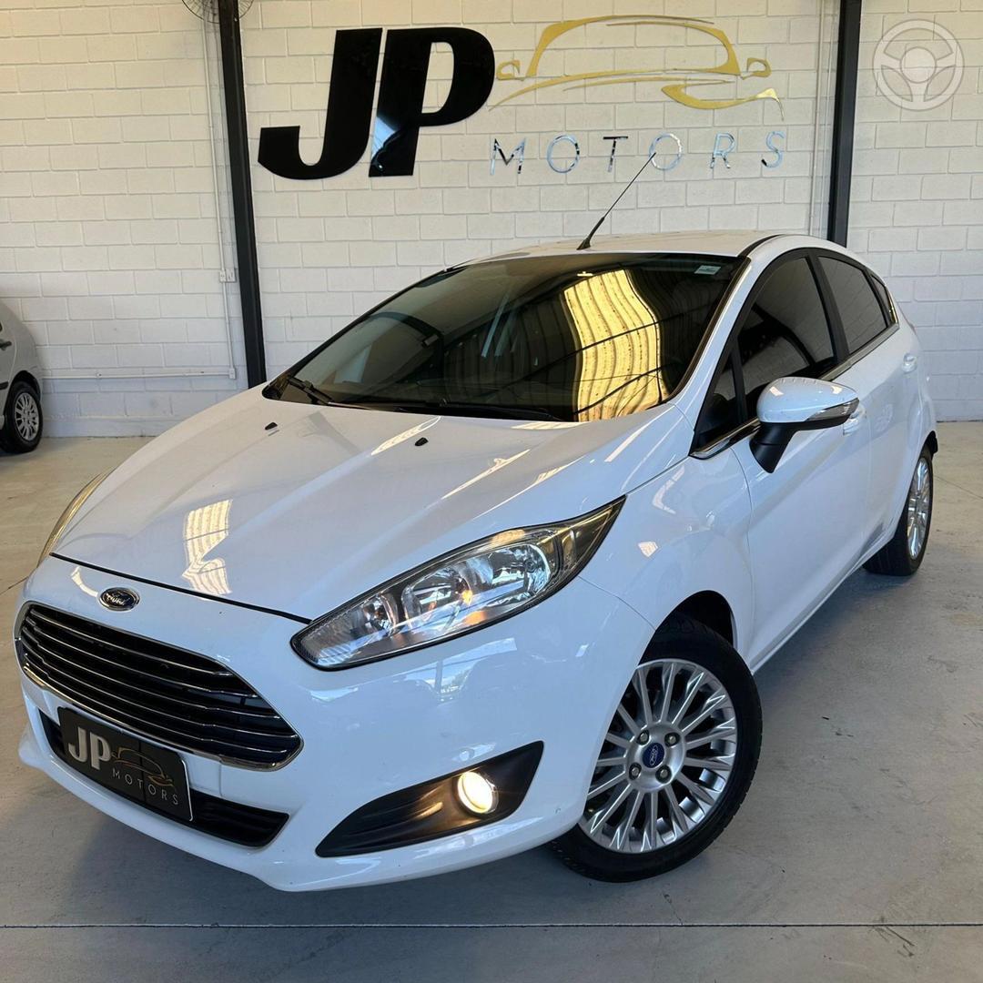 FIESTA 1.6 TITANIUM HATCH 16V FLEX 4P AUTOMATICO - 2016 - NOVO HAMBURGO