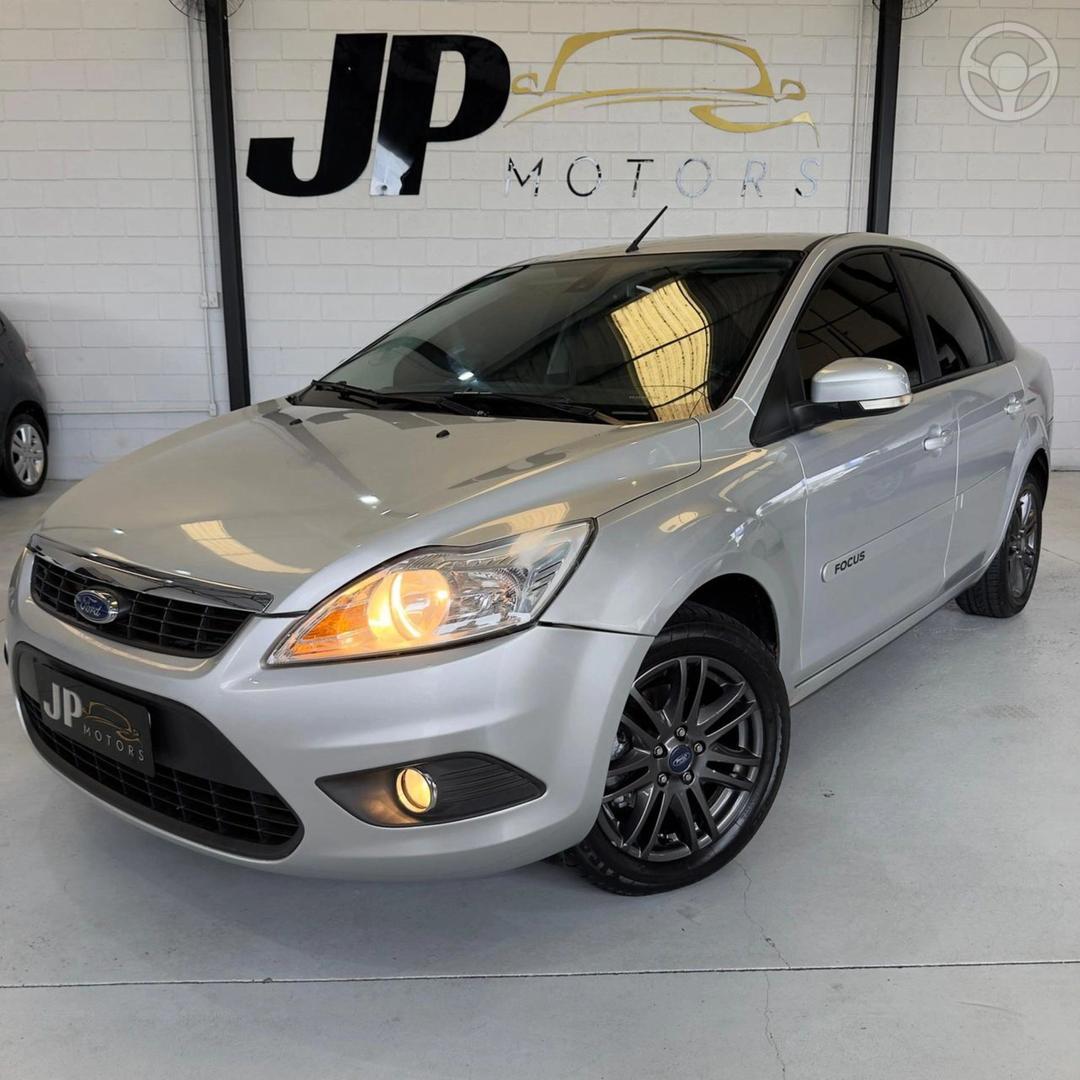 FOCUS 2.0 GLX 16V FLEX 4P MANUAL - 2013 - NOVO HAMBURGO