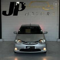 etios 2013 novo hamburgo