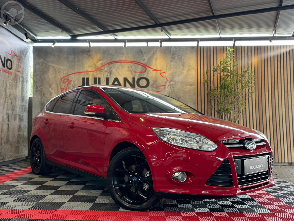 FOCUS 2.0 TITANIUM PLUS 16V FLEX 4P AUTOMÁTICO - 2014 - NOVO HAMBURGO