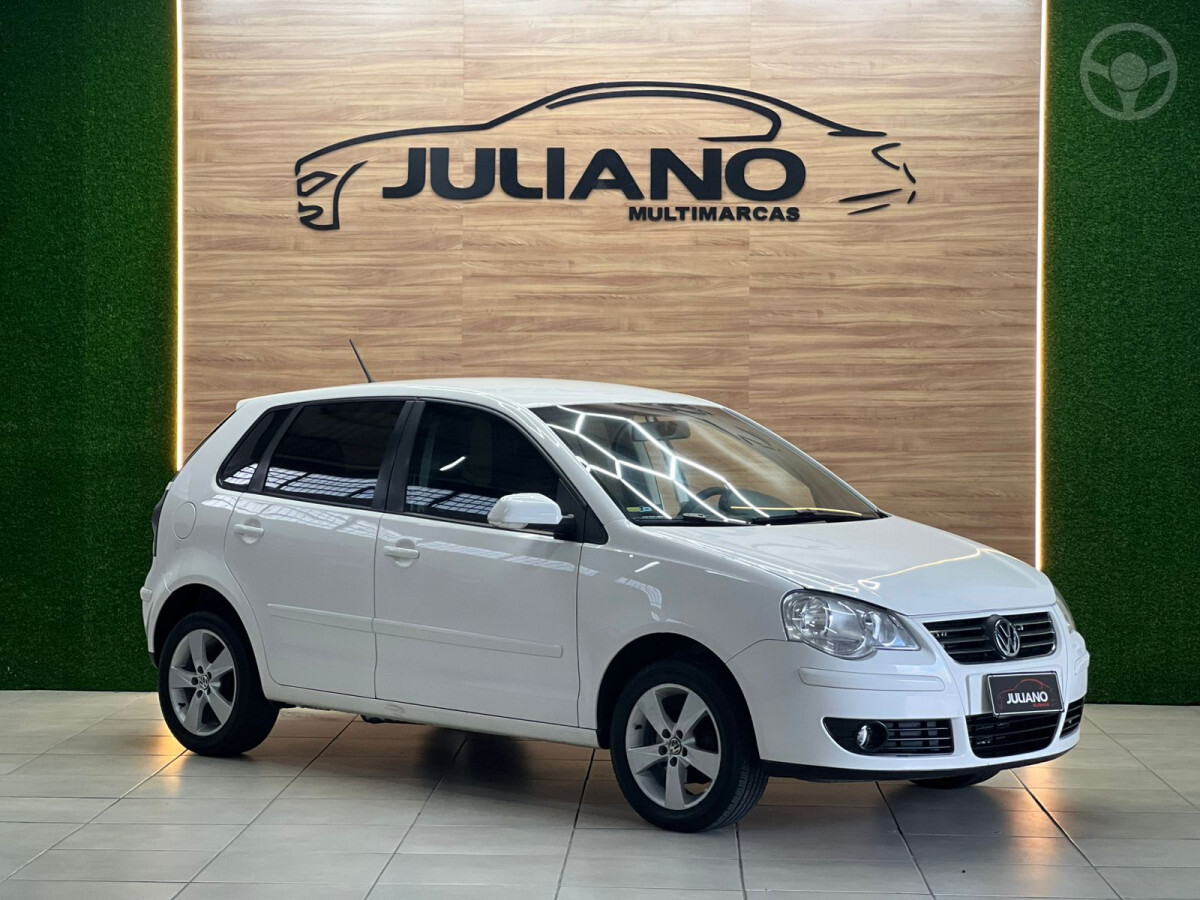 POLO 1.6 MI 8V E-FLEX 4P MANUAL - 2011 - NOVO HAMBURGO