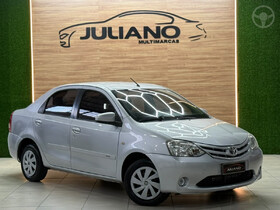 etios 1.5 xs sedan 16v flex 4p manual 2014 novo hamburgo