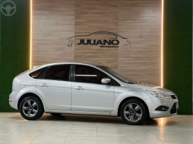 focus 2.0 se plus 16v flex 4p automatico 2011 novo hamburgo