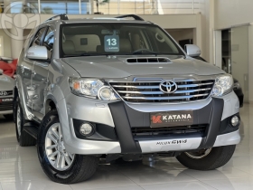 toyota hilux sw4 srv 3.0 tdi 4x4 diesel automatica 2013 erechim