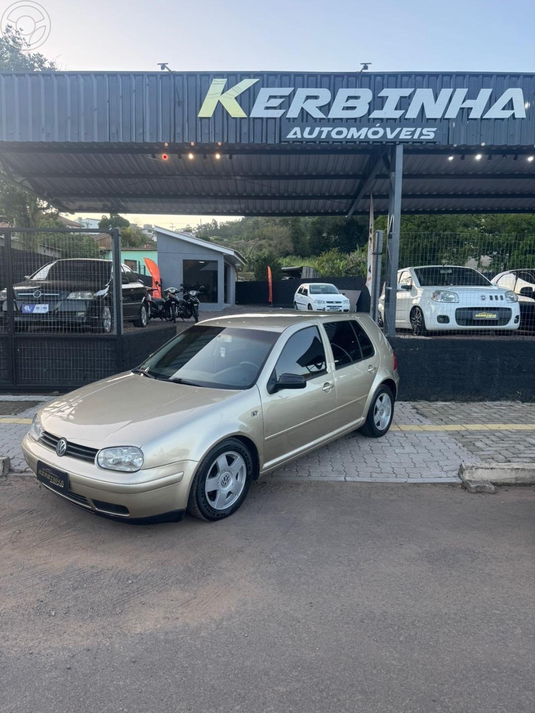 GOLF 1.6 MI 8V FLEX 4P MANUAL - 2003 - VALE REAL  