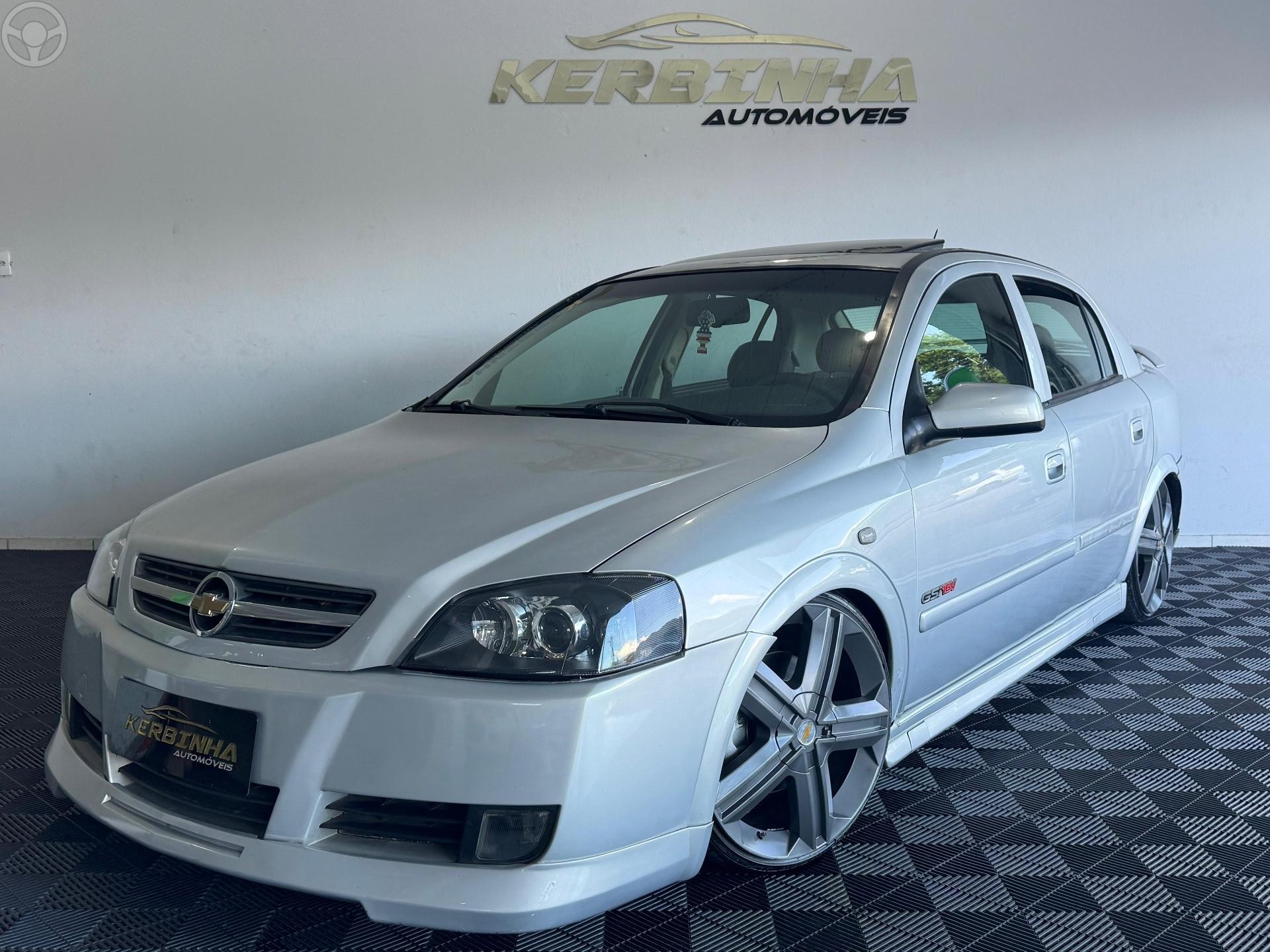 ASTRA 2.0 SFI GSI 16V 4P MANUAL - 2004 - FELIZ