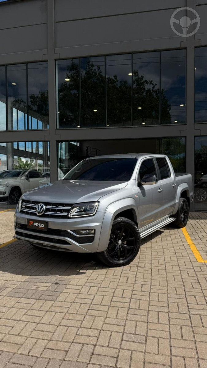 AMAROK 3.0 V6 TDI HIGHLINE CD DIESEL 4MOTION AUTOMÁTICO - 2024 - SANTA CRUZ DO SUL