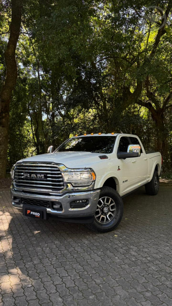 3500 LARAMIE 6.7 LONGHORN CD 4X4 TURBO DIESEL 4P AUTOMÁTICA - 2023 - SANTA CRUZ DO SUL