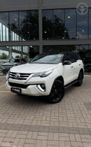 hilux sw4 2.8 srx 4x4 16v turbo intercooler diesel 4p automatico 2017 santa cruz do sul