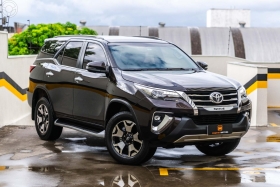 HILUX SW4 2.8 SRX 4X4 DIAMOND 16V TURBO DIESEL 4P 7 LUGARES AUTOMATICO