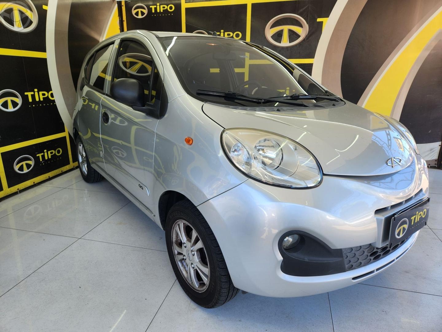 QQ 1.0 MPFI ACT 12V 4P MANUAL - 2018 - PORTO ALEGRE