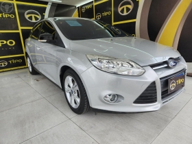 focus 1.6 s 16v flex 4p automatico 2015 porto alegre