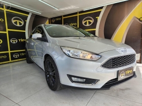 focus 2.0 se fastback 16v flex 4p automatico 2018 porto alegre