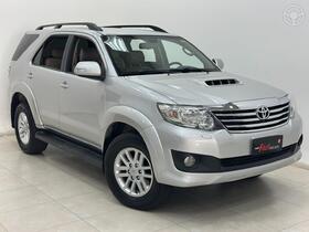 hilux sw4 3.0 srv 4x4 7 lugares 16v turbo intercooler diesel 4p automatico 2014 santa cruz do sul