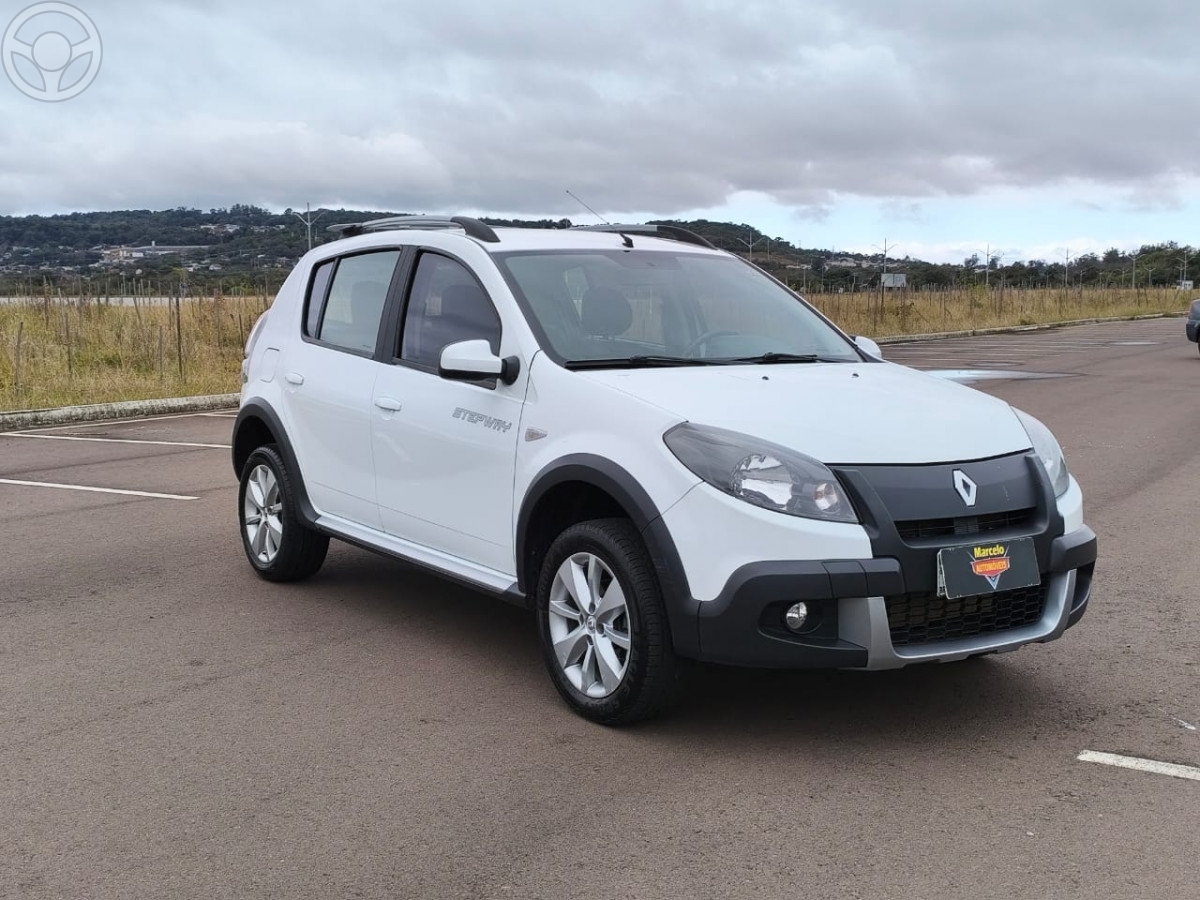 SANDERO 1.6 STEPWAY 16V FLEX 4P MANUAL - 2014 - SANTA CRUZ DO SUL