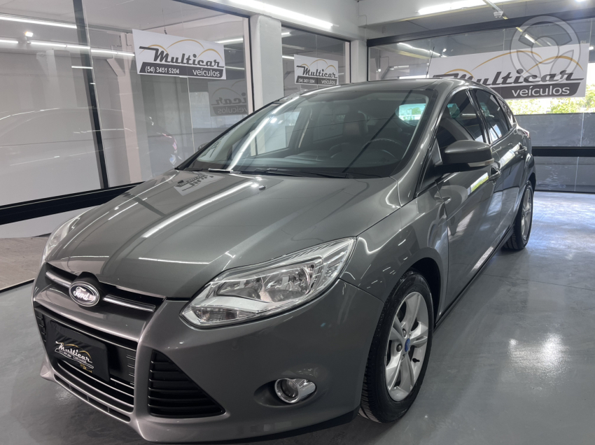 FOCUS 1.6 SE 16V FLEX 4P AUTOMÁTICO - 2015 - BENTO GONçALVES