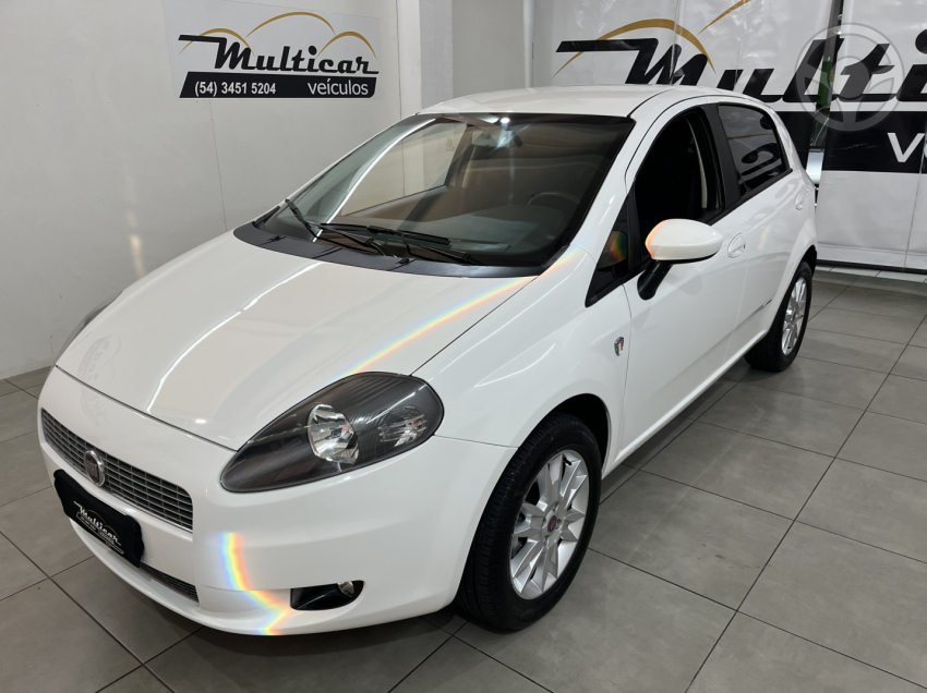 PUNTO 1.4 ATTRACTIVE ITALIA 8V FLEX 4P MANUAL - 2012 - BENTO GONçALVES