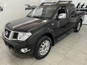 frontier 2.5 sl 4x4 cd turbo eletronic diesel 4p automatico 2015 bento goncalves