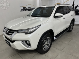 hilux sw4 2.8 srx 4x4 16v turbo intercooler diesel 4p automatico 2017 bento goncalves