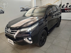 hilux sw4 2.8 srx 4x4 7 lugares 16v turbo intercooler diesel 4p automatico 2018 bento goncalves