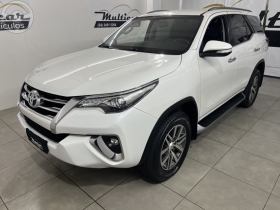 hilux sw4 2.8 srx 4x4 16v turbo intercooler diesel 4p automatico 2017 bento goncalves