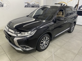 outlander 2.2 4x4 16v diesel 4p automatico 2016 bento goncalves