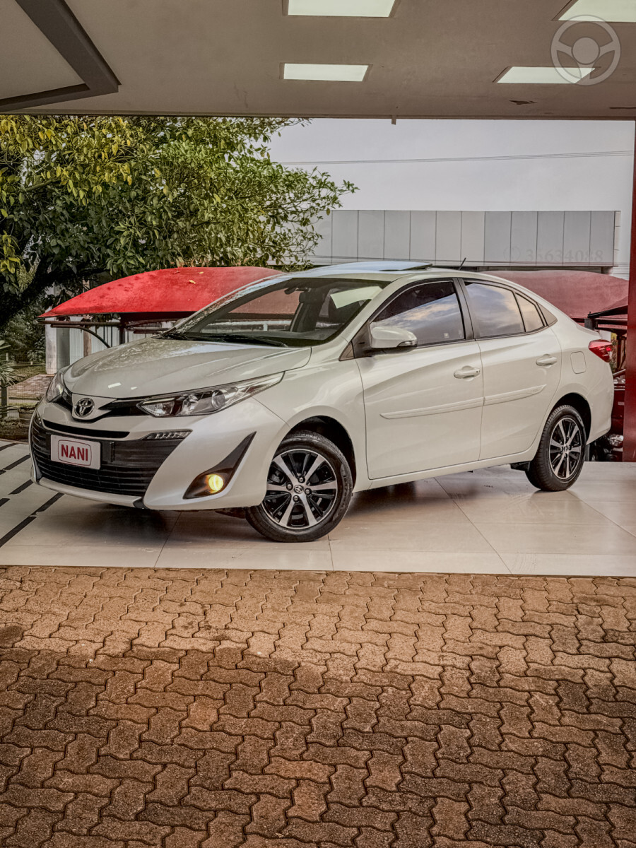 YARIS 1.5 XLS SEDAN 16V FLEX 4P AUTOMÁTICO - 2022 - IVOTI