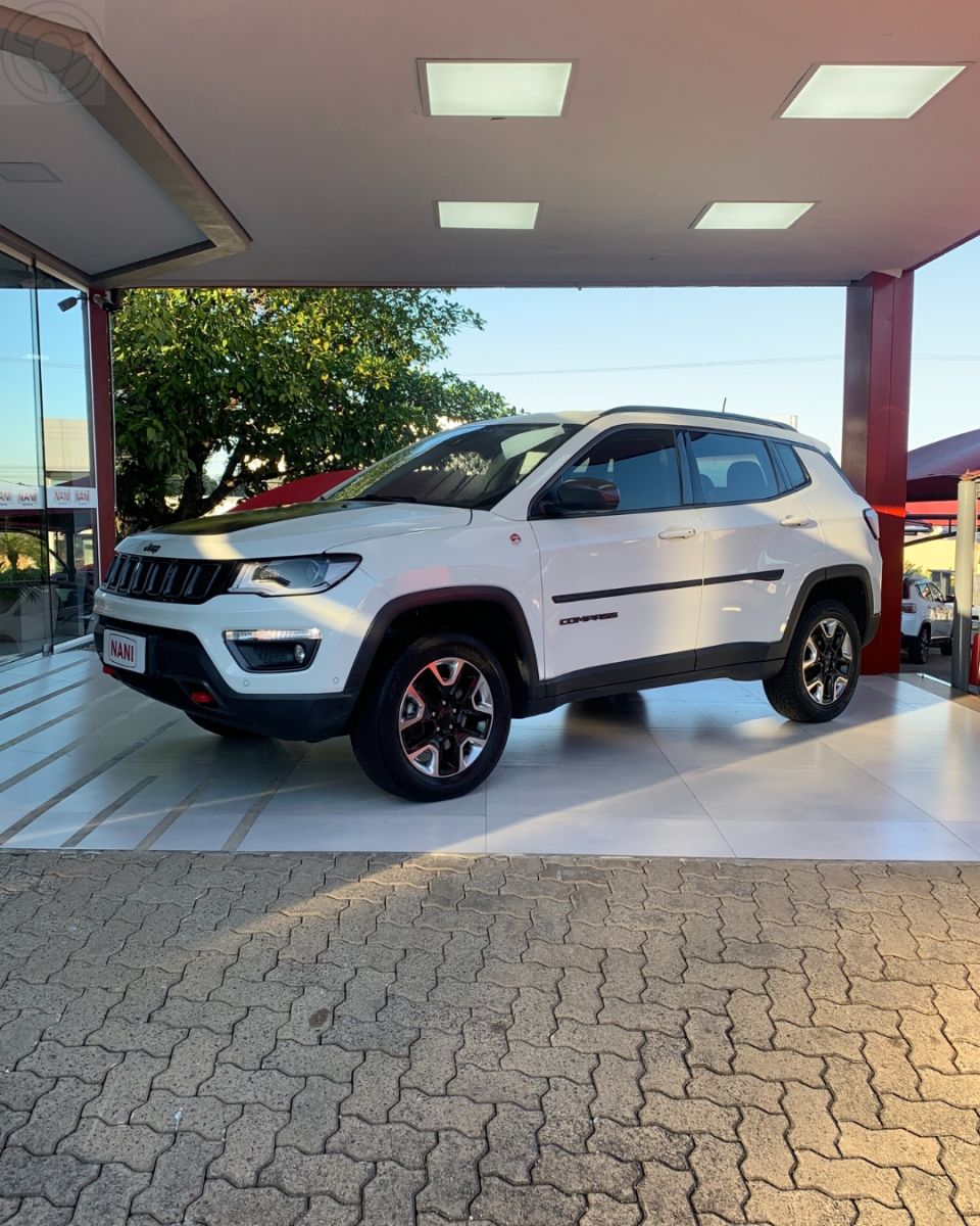 COMPASS 2.0 16V DIESEL TRAILHAWK 4X4 AUTOMÁTICO - 2017 - IVOTI