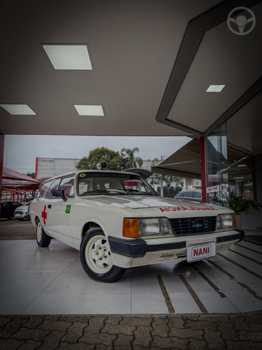 CARAVAN 2.5 COMODORO 8V 2P MANUAL - 1988 - IVOTI