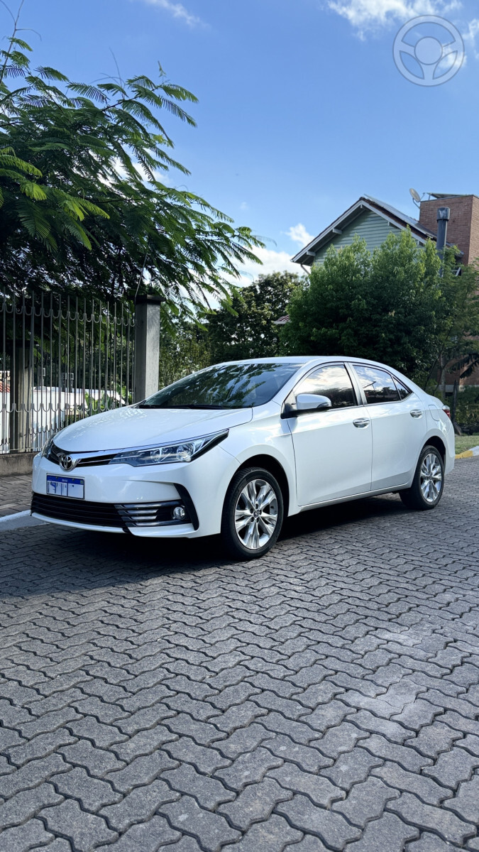 COROLLA 2.0 XEI 16V FLEX 4P AUTOMÁTICO - 2018 - IVOTI
