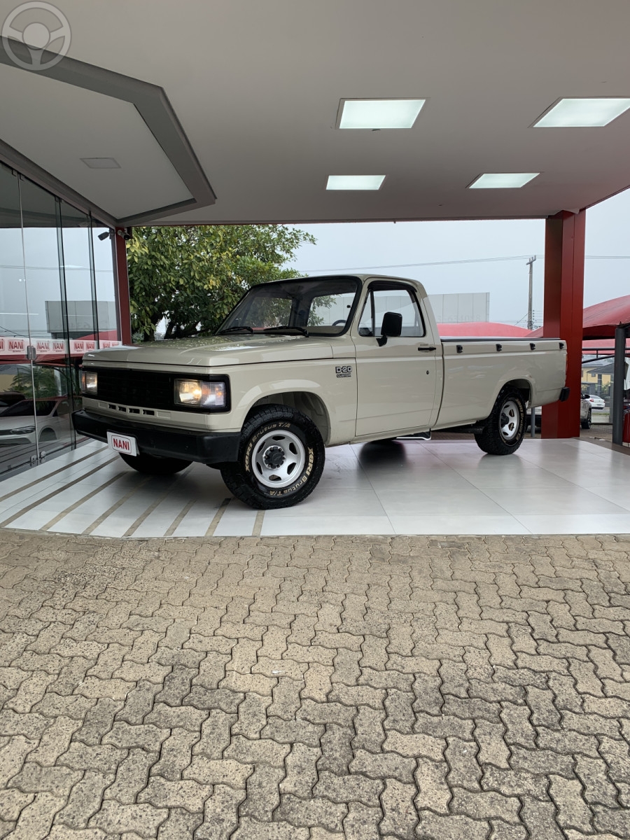 D20 4.0 CUSTOM DE LUXE CD 8V DIESEL 4P MANUAL - 1987 - IVOTI