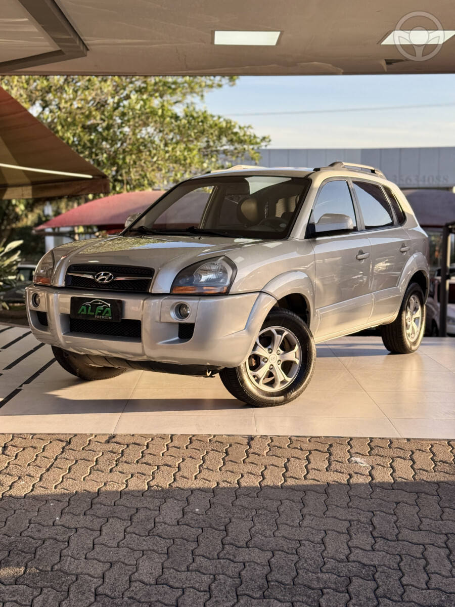 TUCSON 2.0 MPFI GLS 16V 143CV 2WD FLEX 4P AUTOMÁTICO - 2013 - IVOTI