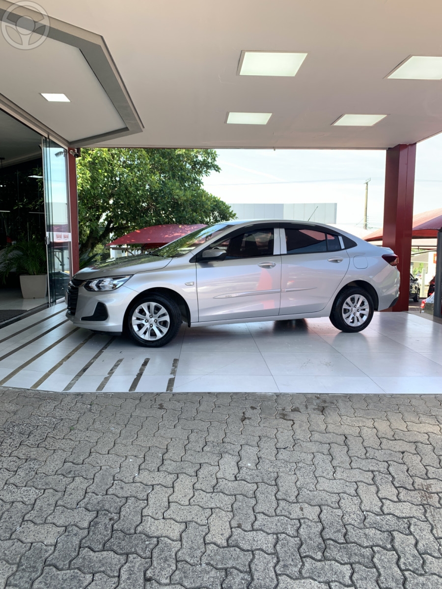 ONIX 1.0 PLUS 12V TURBO 4P AUTOMÁTICO - 2022 - IVOTI