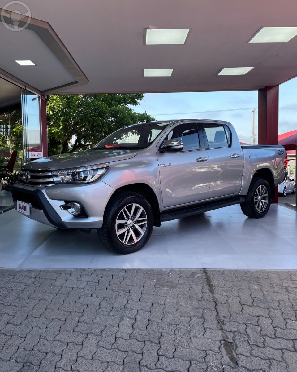 HILUX 2.8 SRX 4X4 CD 16V DIESEL 4P AUTOMÁTICO - 2016 - IVOTI