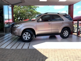 hilux sw4 3.0 srv 4x4 16v turbo intercooler diesel 4p automatico 2006 ivoti
