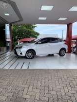 YARIS 1.5 XS 16V FLEX 4P AUTOMÁTICO