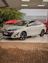 yaris 1.5 xls sedan 16v flex 4p automatico 2022 ivoti