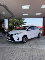 yaris 1.5 xs 16v flex 4p automatico 2023 ivoti