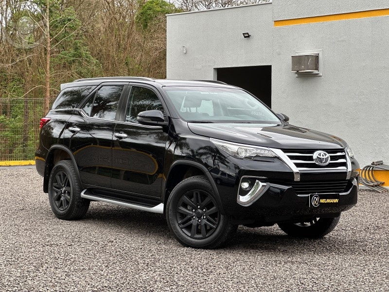 HILUX SW4 SRX 2.8 - 2019 - ARROIO DO MEIO