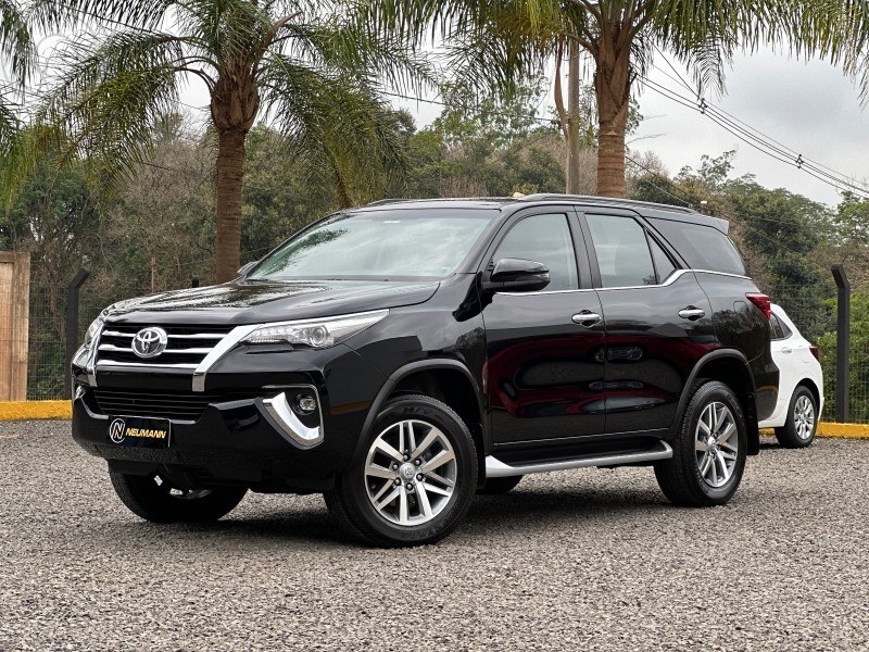 HILUX SW4 SRX 2.8 - 2019 - ARROIO DO MEIO