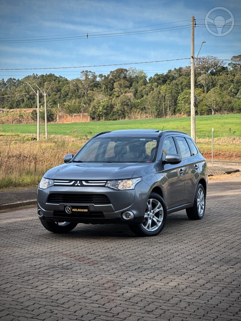 OUTLANDER 3.0 V6 - 2015 - ARROIO DO MEIO